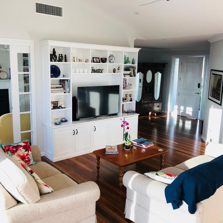 Jetty Splendour Guest Bedroom With Bathroom En-Suite B'Nb Кофс Харбър Екстериор снимка