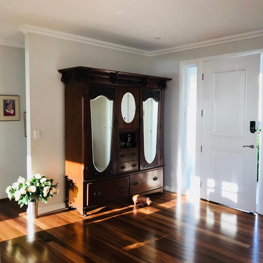 Jetty Splendour Guest Bedroom With Bathroom En-Suite B'Nb Кофс Харбър Екстериор снимка